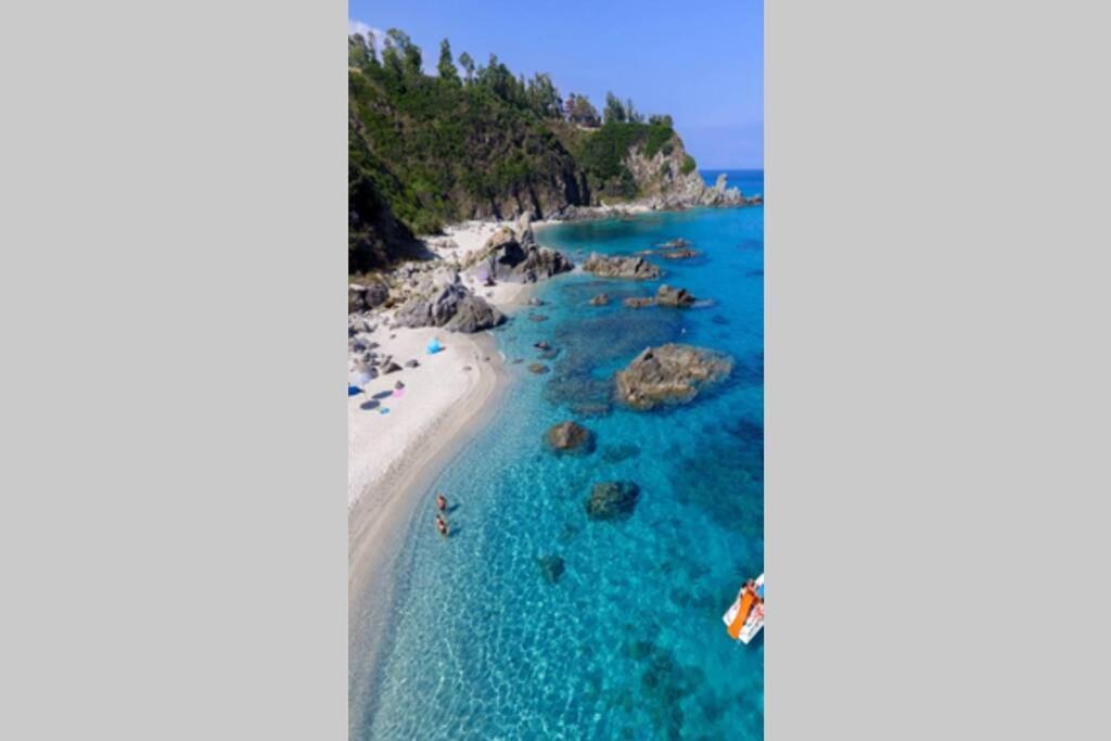 Casa Vacanze Autonoma Brevi Periodiヴィボ・ヴァレンツィア エクステリア 写真